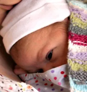 Un bébé endormi, une nouvelle histoire à célébrer